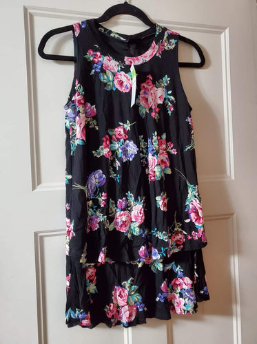 Size XS Vintage Floral A&D Tiered Tunic